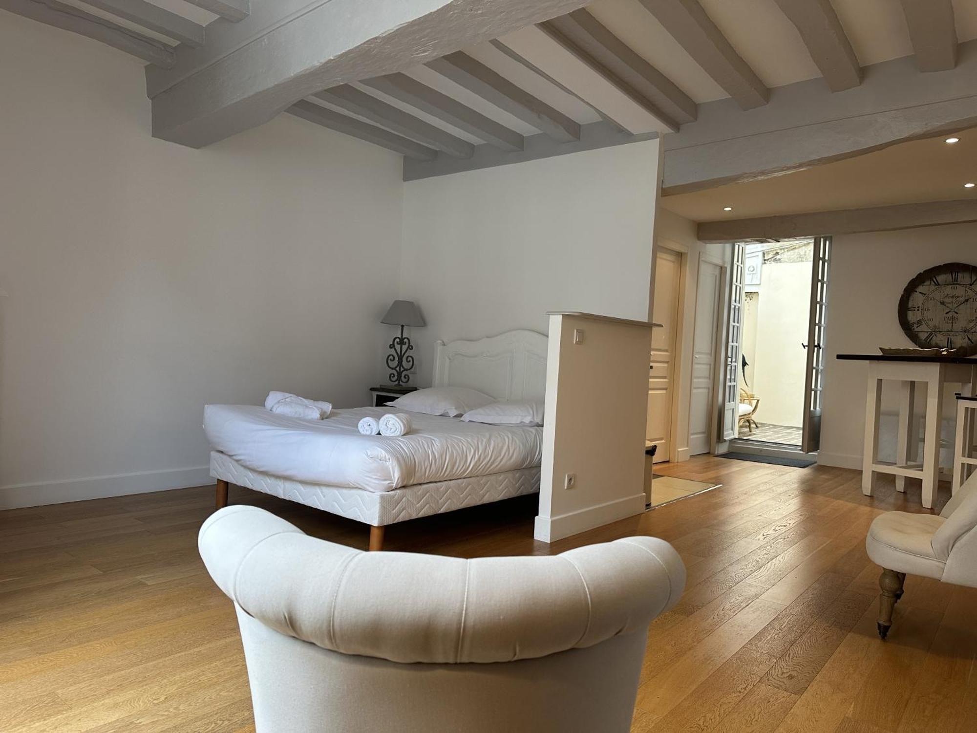Batisse Paradis- 3 Appartements Calmes Et Elegants Au Centre Historique De Beaune Beaune  Rom bilde