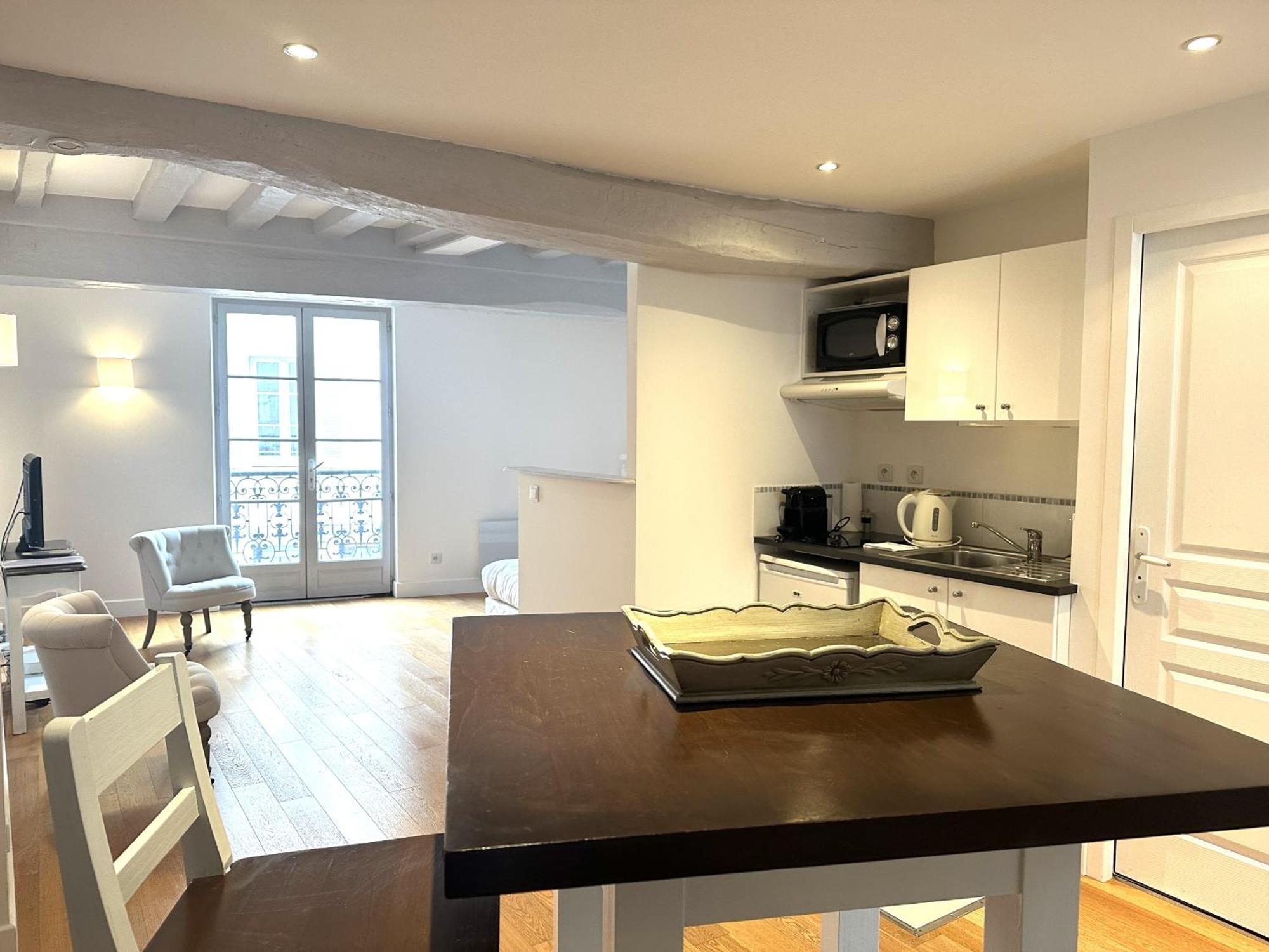 Batisse Paradis- 3 Appartements Calmes Et Elegants Au Centre Historique De Beaune Beaune  Eksteriør bilde